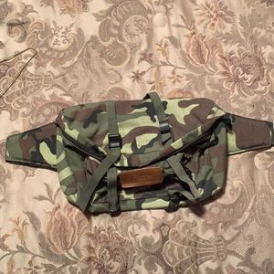 Eastpak camo fanny pack.  Large heavy duty. USA
